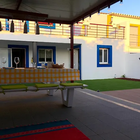 Feriehus Casa Do Pequeno Dragoeiro *