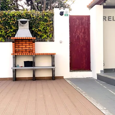 Casa Do Pequeno Dragoeiro Angra do Heroísmo