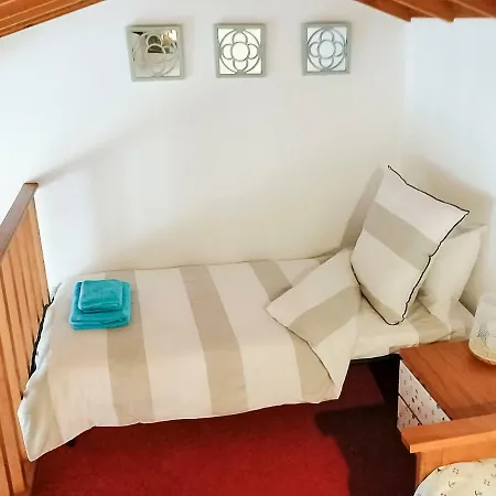 Casa Do Pequeno Dragoeiro アングラ・ド・エロイーズモ