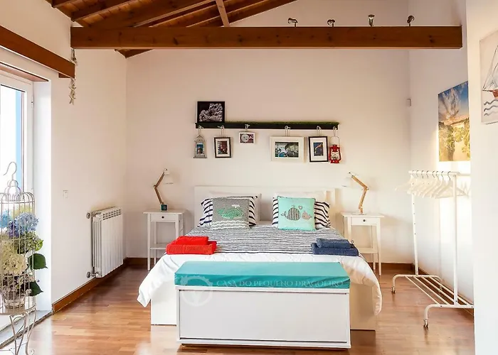 Casa Do Pequeno Dragoeiro Angra do Heroismo